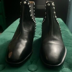 Women’s Zara booties size 39 in good condition
